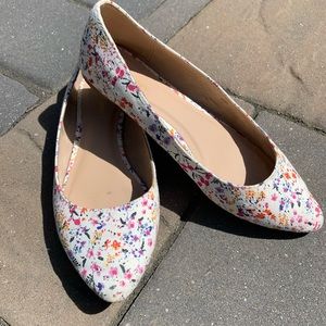 Old Navy floral flats